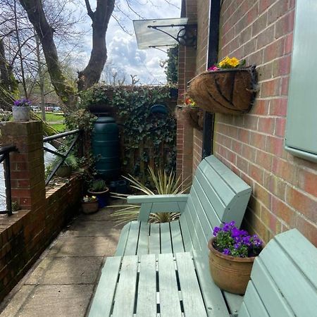 Rivergem - Riverside Coach House Winchester Extérieur photo